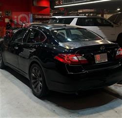 Infiniti M